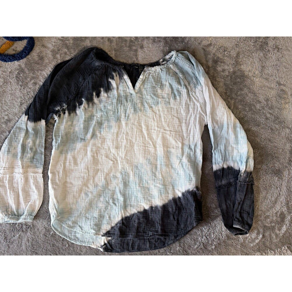 Charlie B Women's Blue/White Tie-Dye Peasant Blouse V-Neck Long Sleeve M